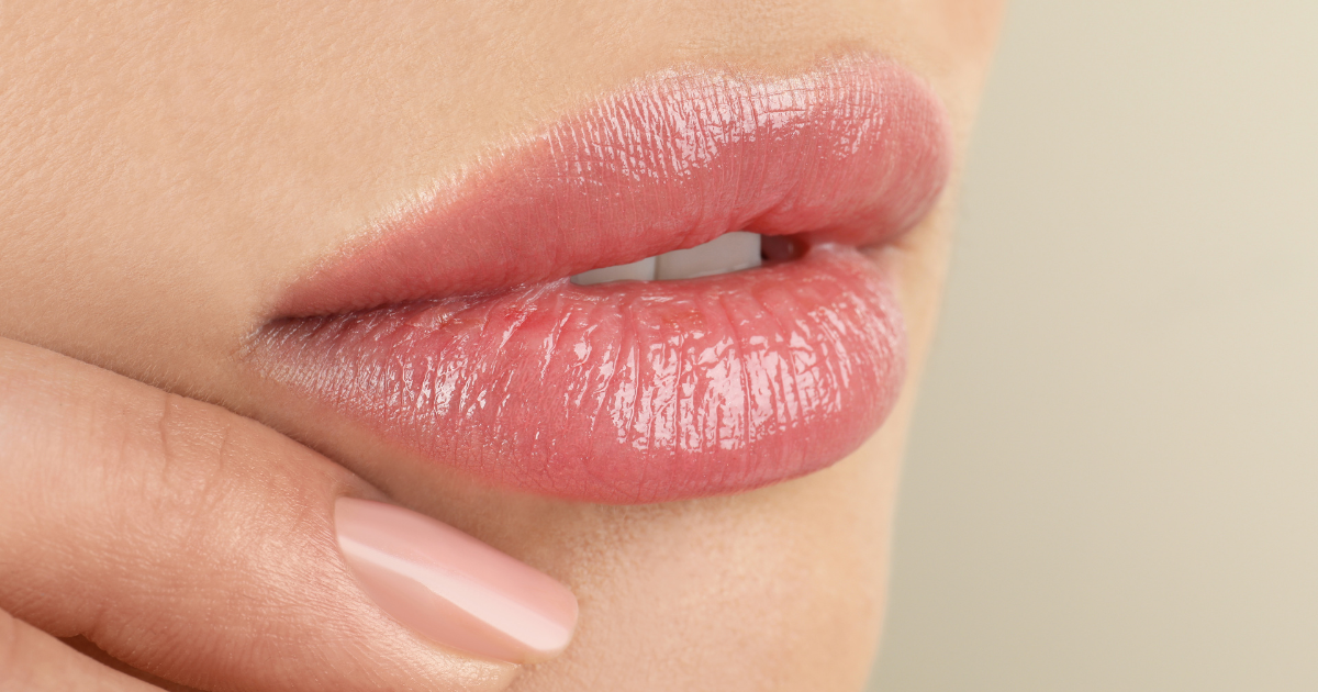 Injectie cu acid hialuronic pentru marire buze in Craiova