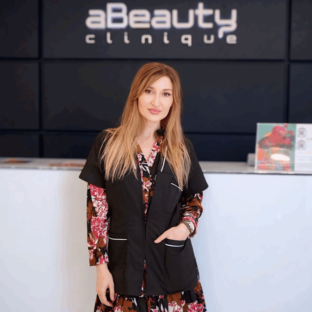 Dr. Lavinia Cristian – Medic Specialist Dermatologie și Estetică